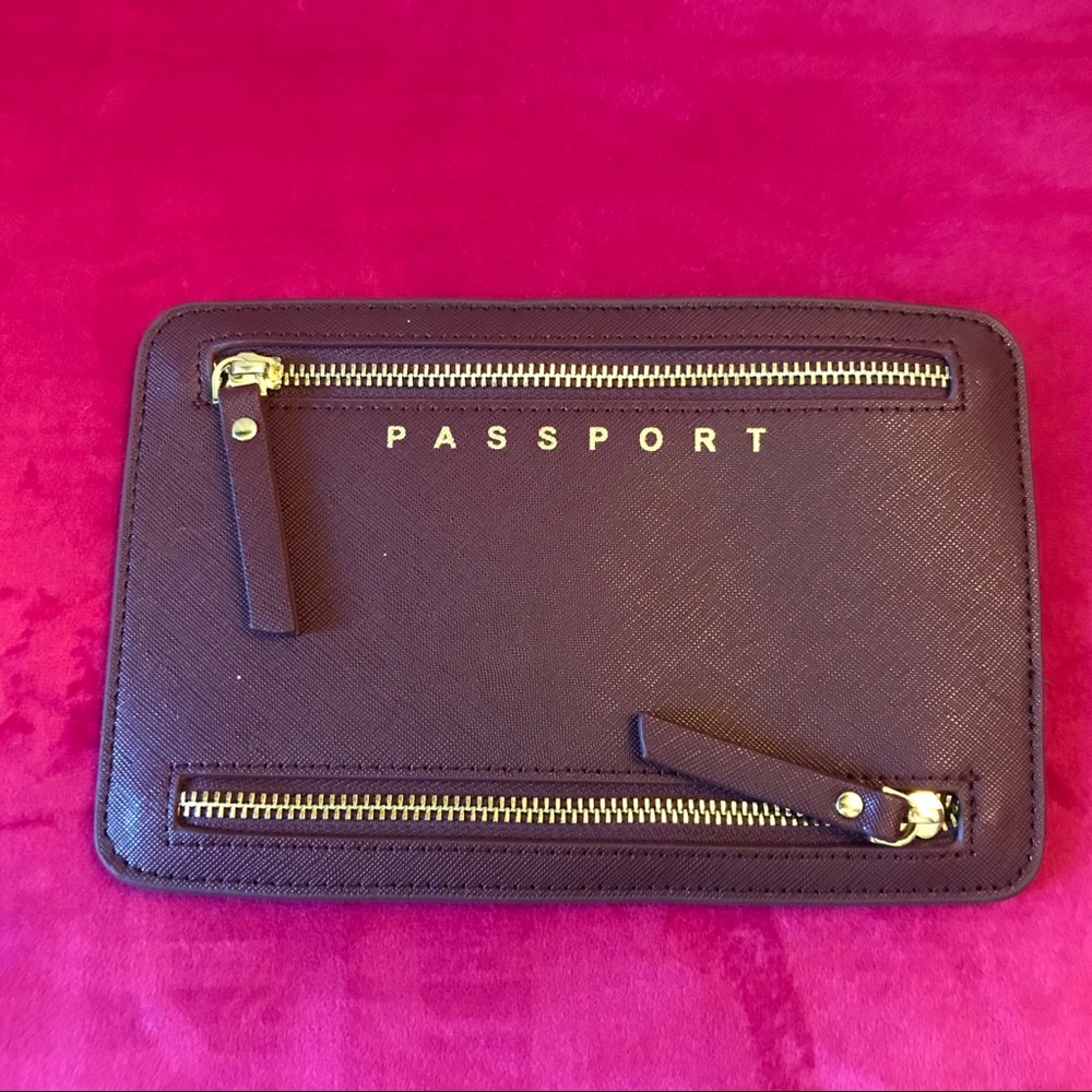 Hudson + Bleecker Amora Destination Wallet